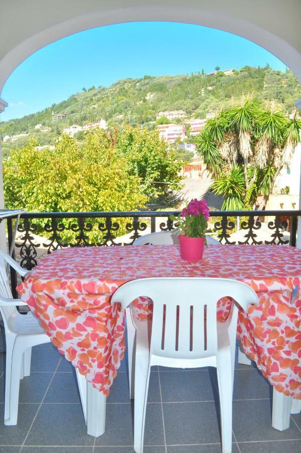 Yannis On Agios Gordios In Corfu Apartment *